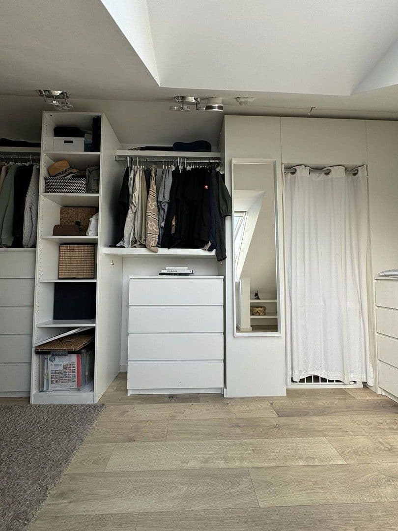 Prenájom bytu 2-izbový 78 m², Dohlenweg 19, Köln, Severné Porýnie - Westfálsko Prenájom bytu 2-izbový 78 m², Dohlenweg 19, Köln, Severné Porýnie - Westfálsko