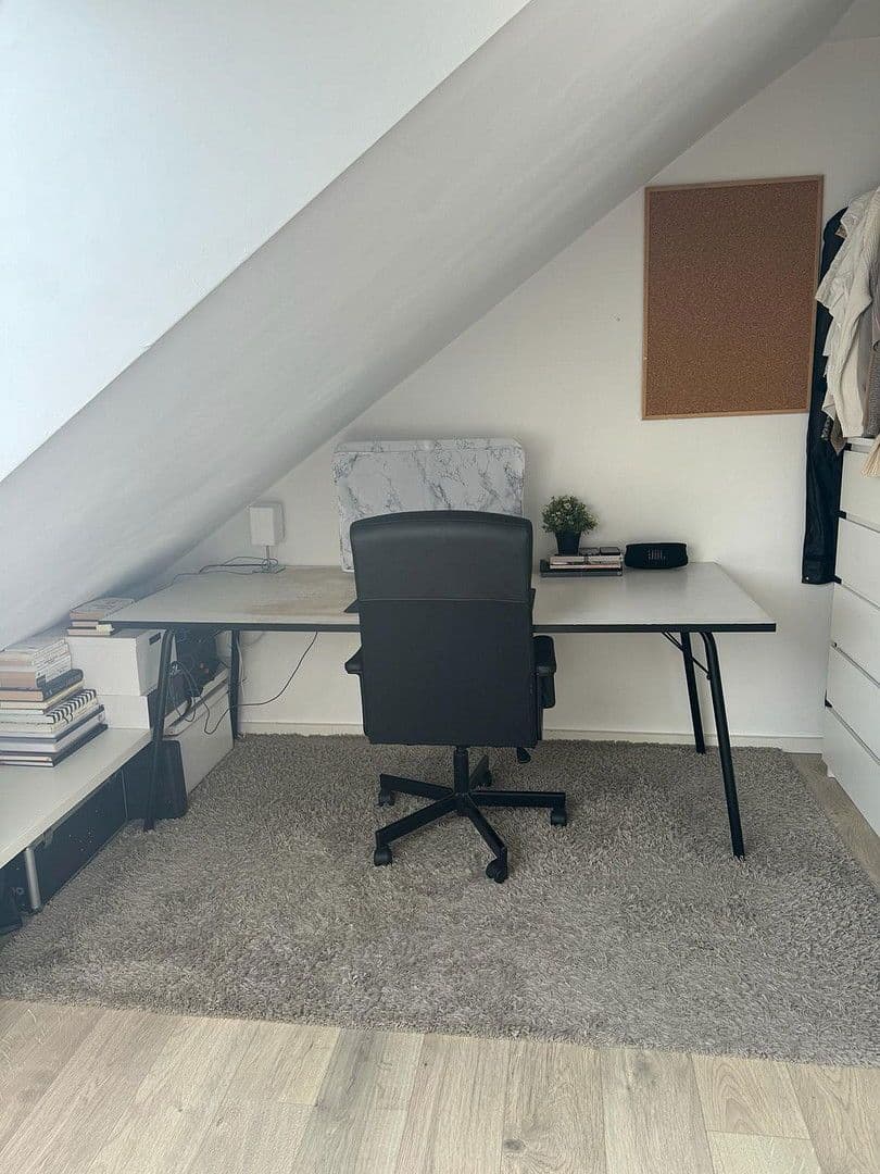 Prenájom bytu 2-izbový 78 m², Dohlenweg 19, Köln, Severné Porýnie - Westfálsko Prenájom bytu 2-izbový 78 m², Dohlenweg 19, Köln, Severné Porýnie - Westfálsko