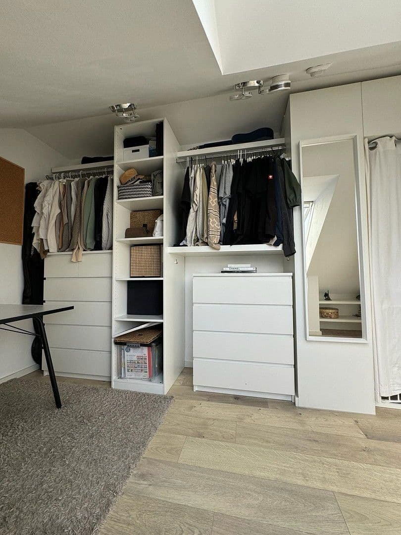 Prenájom bytu 2-izbový 78 m², Dohlenweg 19, Köln, Severné Porýnie - Westfálsko Prenájom bytu 2-izbový 78 m², Dohlenweg 19, Köln, Severné Porýnie - Westfálsko