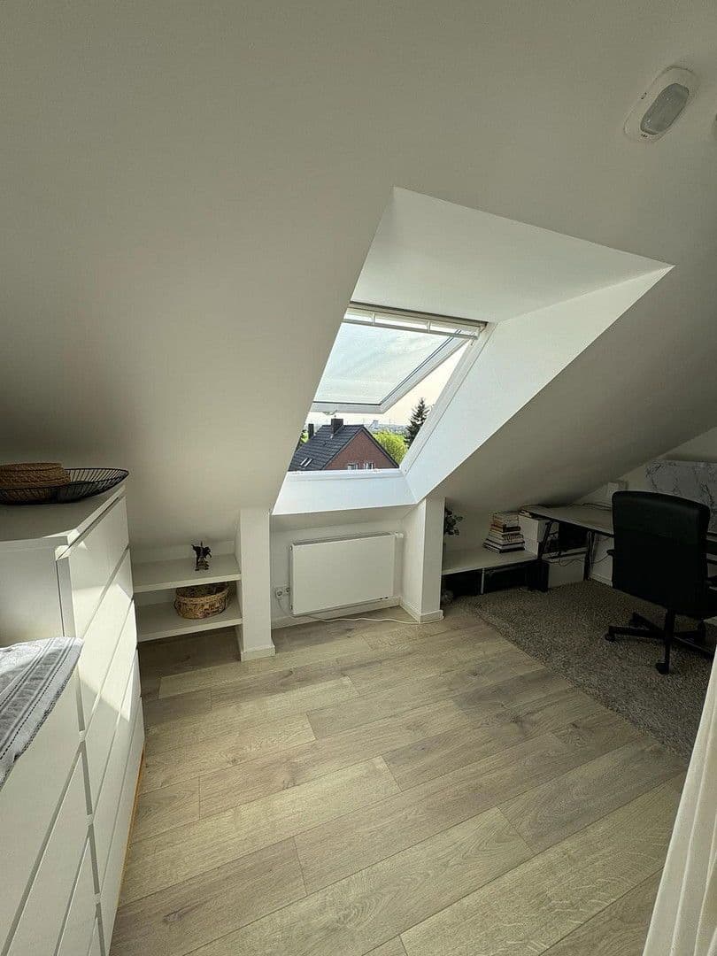 Prenájom bytu 2-izbový 78 m², Dohlenweg 19, Köln, Severné Porýnie - Westfálsko Prenájom bytu 2-izbový 78 m², Dohlenweg 19, Köln, Severné Porýnie - Westfálsko