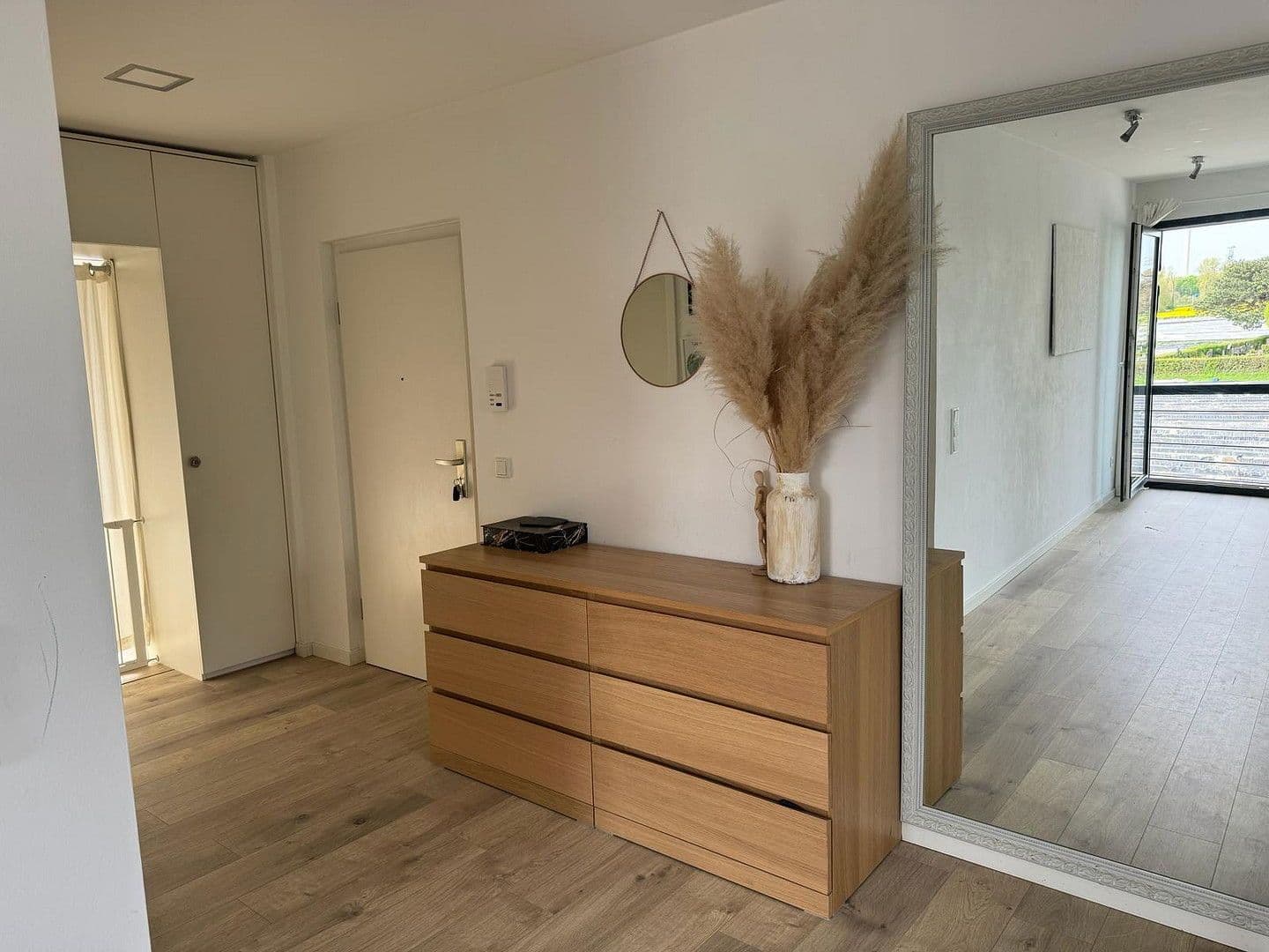 Prenájom bytu 2-izbový 78 m², Dohlenweg 19, Köln, Severné Porýnie - Westfálsko Prenájom bytu 2-izbový 78 m², Dohlenweg 19, Köln, Severné Porýnie - Westfálsko