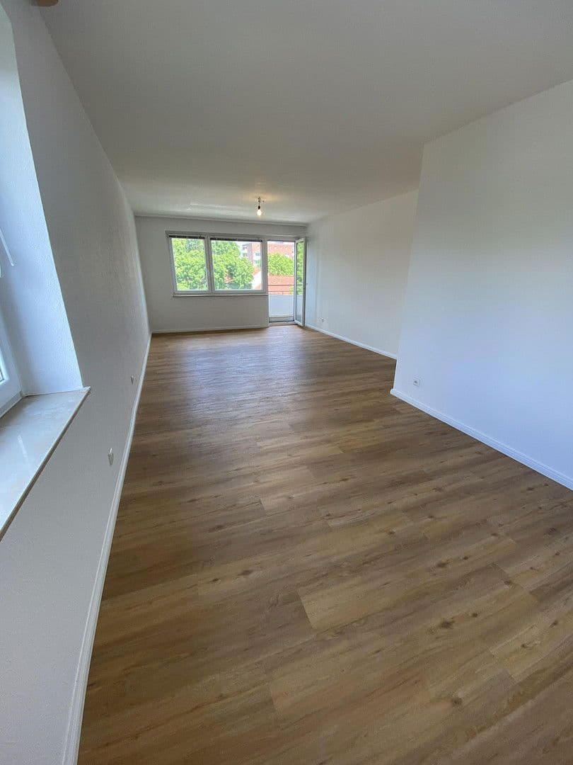 Prenájom bytu 2-izbový 67 m², Rissener Straße 71, Wedel, Šlezvicko-Holštajnsko Prenájom bytu 2-izbový 67 m², Rissener Straße 71, Wedel, Šlezvicko-Holštajnsko
