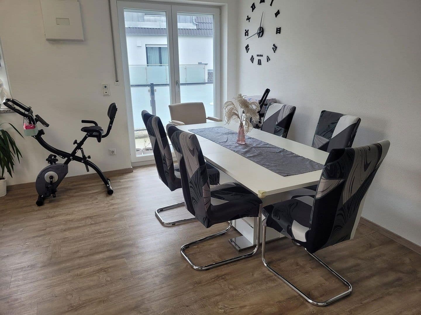 Prenájom bytu 3-izbový 70 m², Zeppelinstr. 131, Ingolstadt, Bavorsko Prenájom bytu 3-izbový 70 m², Zeppelinstr. 131, Ingolstadt, Bavorsko