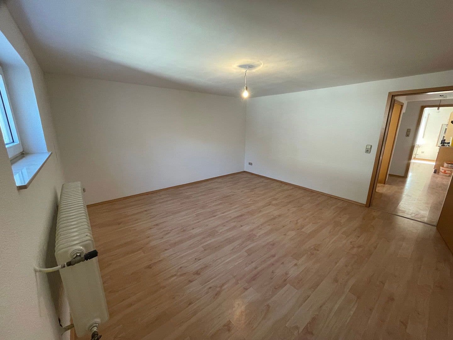 Prenájom bytu 2-izbový 69 m², Wiesbaden-Breckenheim, Hesensko Prenájom bytu 2-izbový 69 m², Wiesbaden-Breckenheim, Hesensko