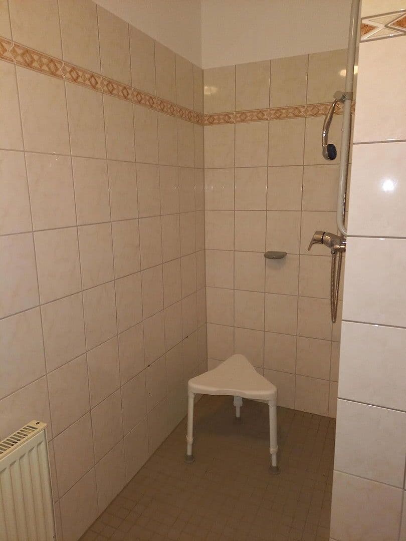 Prenájom bytu 1-izbový 26 m², Rathenaustr. 1, Wuppertal, Severné Porýnie - Westfálsko Prenájom bytu 1-izbový 26 m², Rathenaustr. 1, Wuppertal, Severné Porýnie - Westfálsko