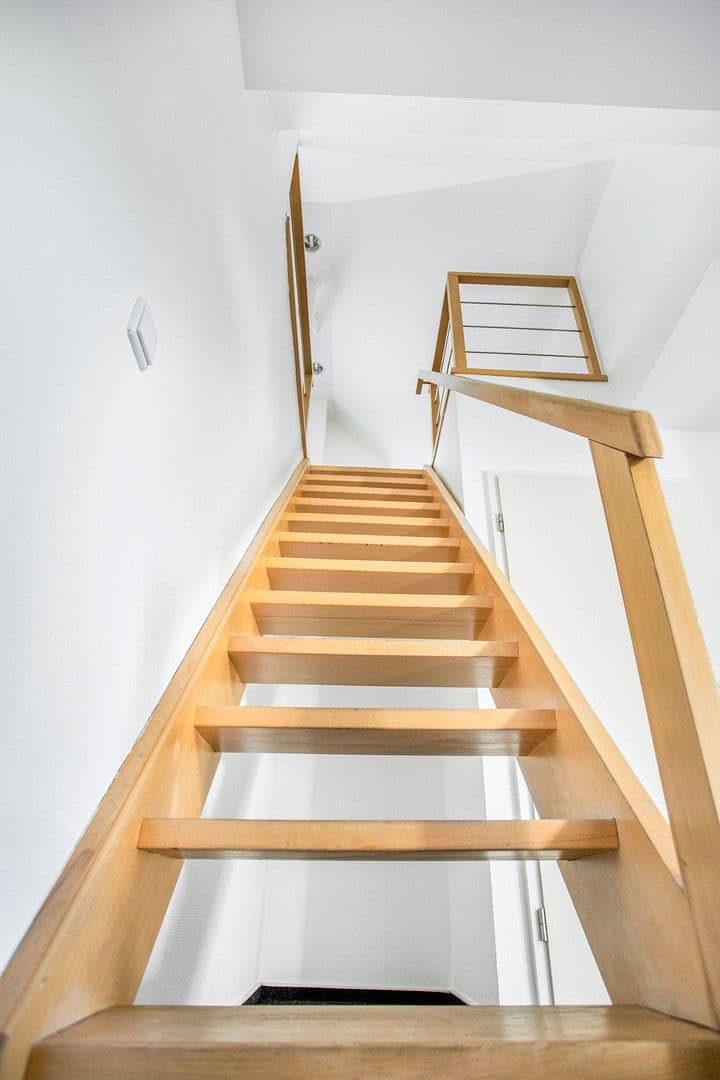 Prenájom kancelárie 75 m², Robert-Heuser-Str. 15, Köln, Severné Porýnie - Westfálsko Prenájom kancelárie 75 m², Robert-Heuser-Str. 15, Köln, Severné Porýnie - Westfálsko