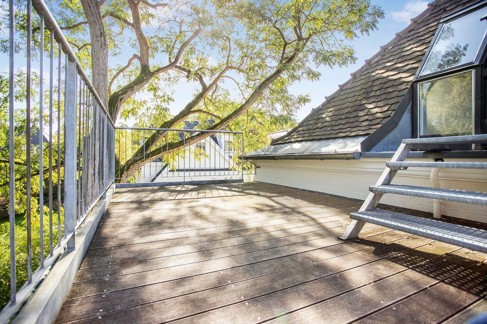 Prenájom kancelárie 75 m², Robert-Heuser-Str. 15, Köln, Severné Porýnie - Westfálsko Prenájom kancelárie 75 m², Robert-Heuser-Str. 15, Köln, Severné Porýnie - Westfálsko