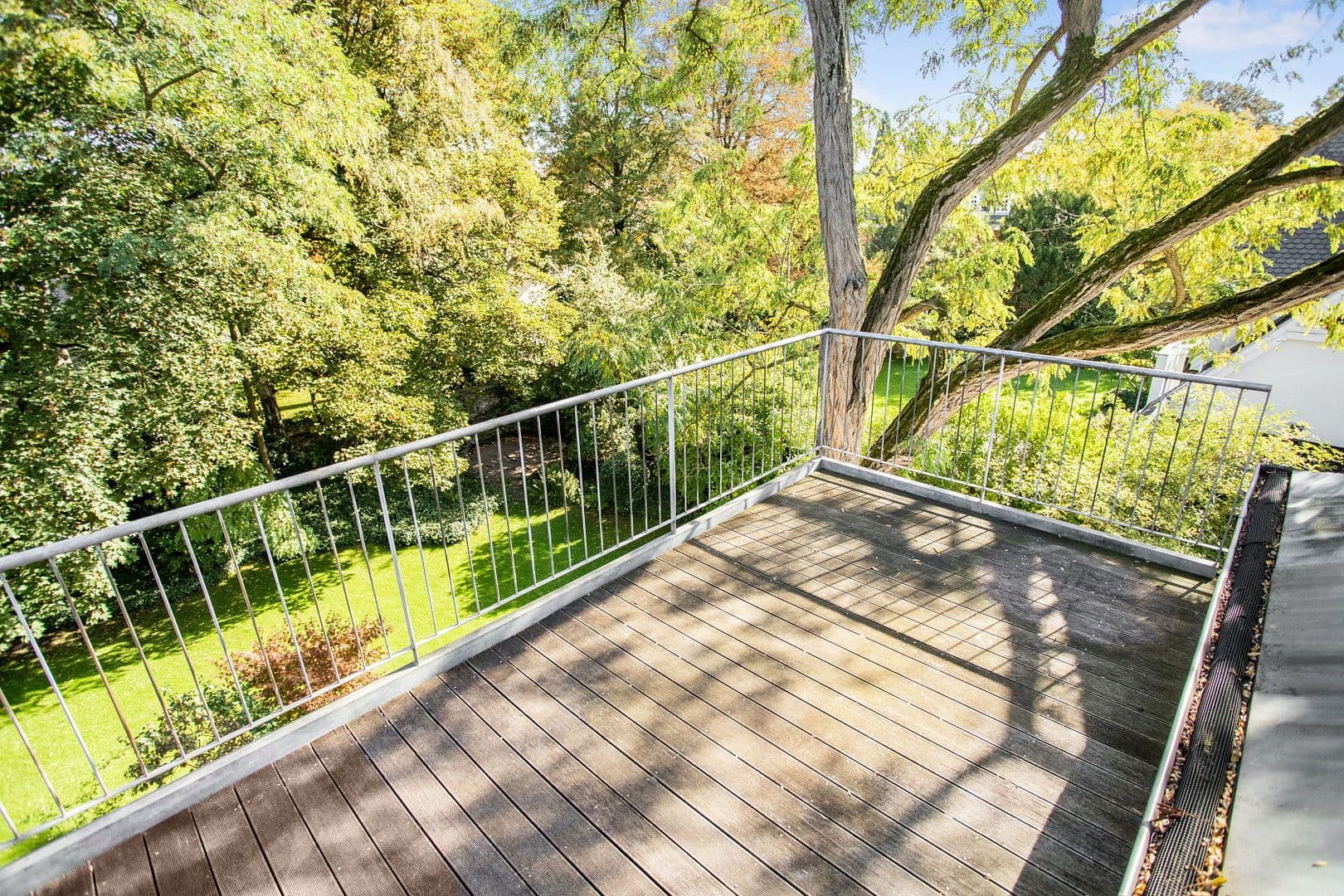 Prenájom kancelárie 75 m², Robert-Heuser-Str. 15, Köln, Severné Porýnie - Westfálsko Prenájom kancelárie 75 m², Robert-Heuser-Str. 15, Köln, Severné Porýnie - Westfálsko