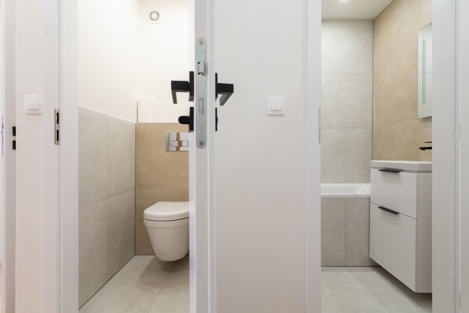 Predaj bytu 3-izbový 57 m², Bělčická, Praha, Praha Predaj bytu 3-izbový 57 m², Bělčická, Praha, Praha