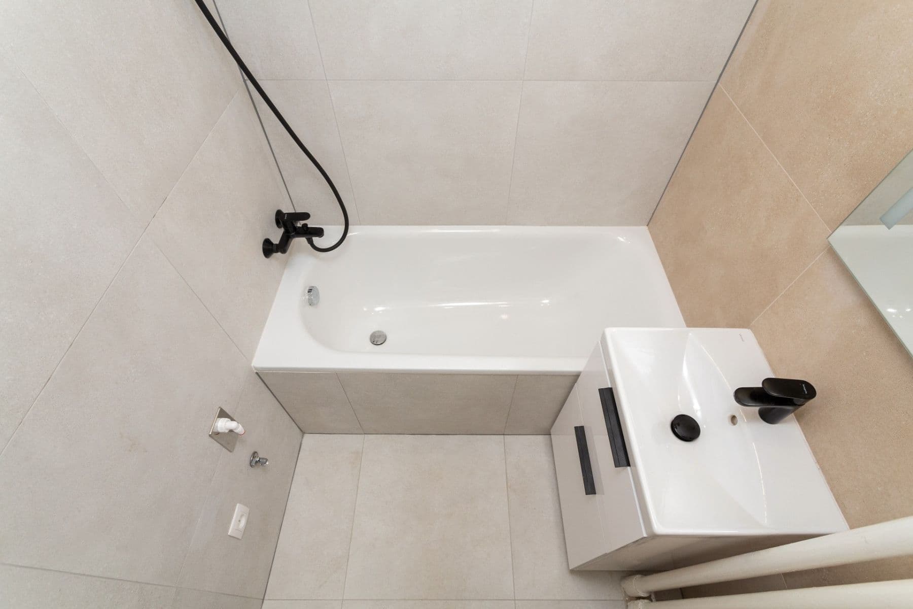 Predaj bytu 3-izbový 57 m², Bělčická, Praha, Praha Predaj bytu 3-izbový 57 m², Bělčická, Praha, Praha