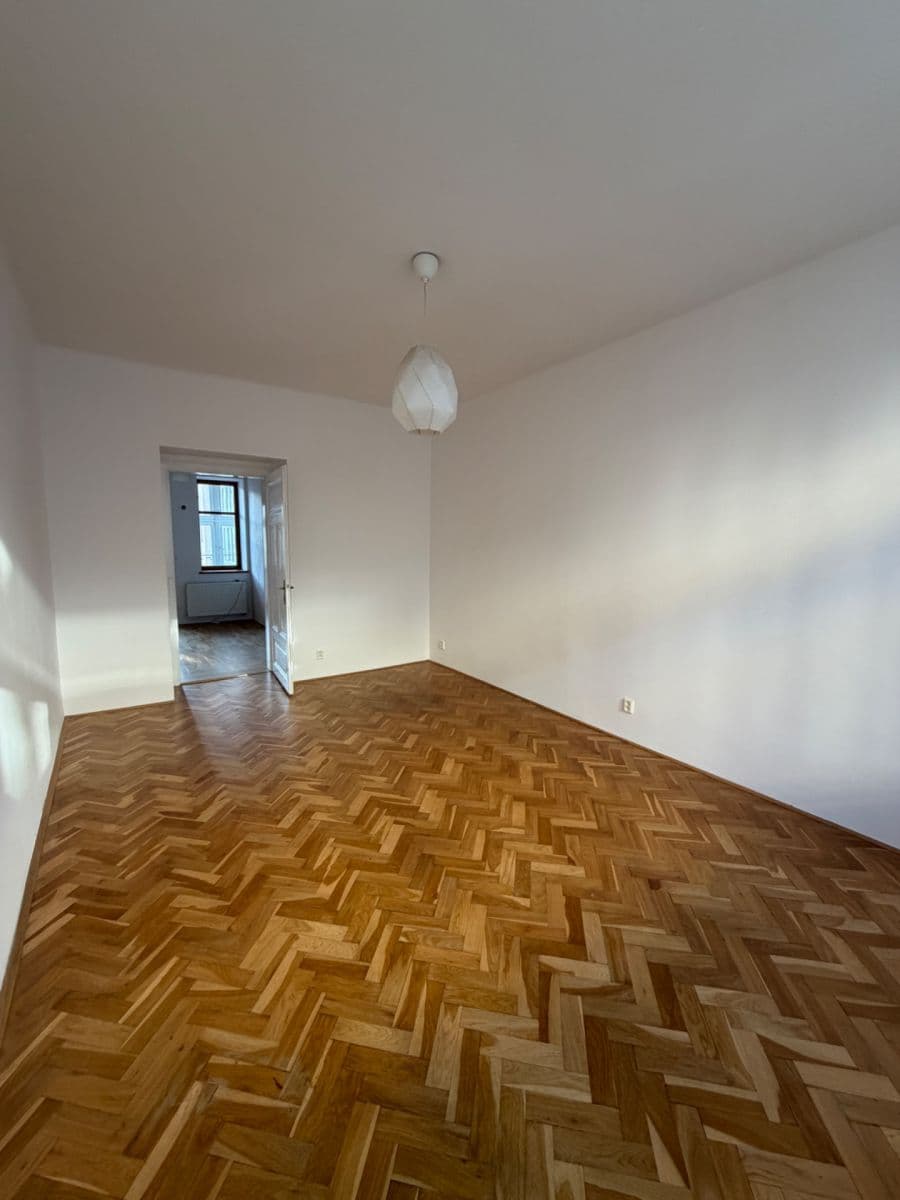 Prenájom bytu 3-izbový 80 m², Dukelských hrdinů, Praha, Praha Prenájom bytu 3-izbový 80 m², Dukelských hrdinů, Praha, Praha