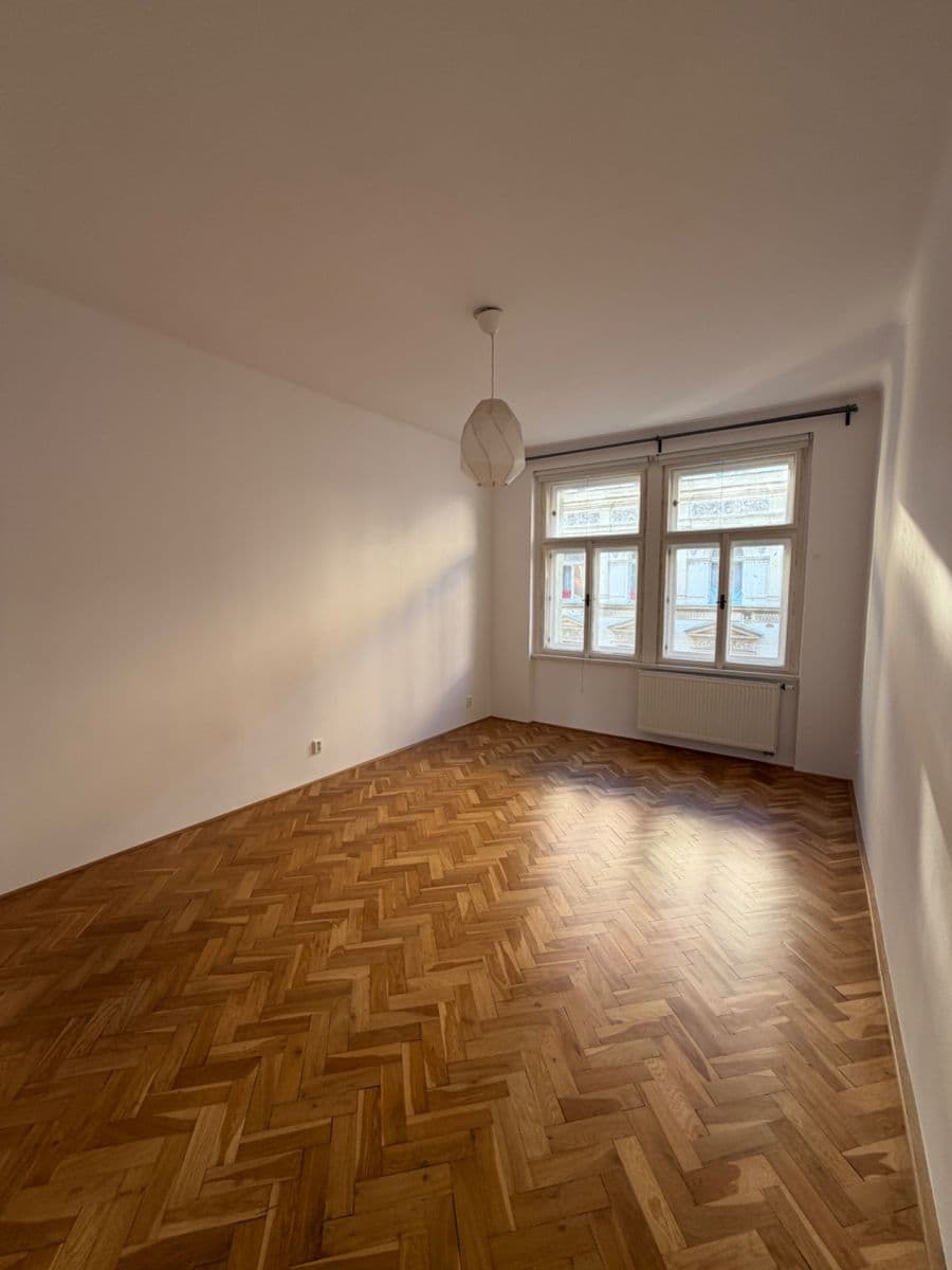 Prenájom bytu 3-izbový 80 m², Dukelských hrdinů, Praha, Praha Prenájom bytu 3-izbový 80 m², Dukelských hrdinů, Praha, Praha