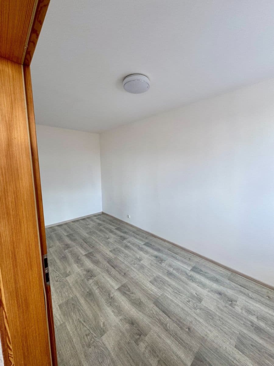 Prenájom bytu 2-izbový 44 m², Sosnová, Třinec, Moravskoslezský kraj Prenájom bytu 2-izbový 44 m², Sosnová, Třinec, Moravskoslezský kraj