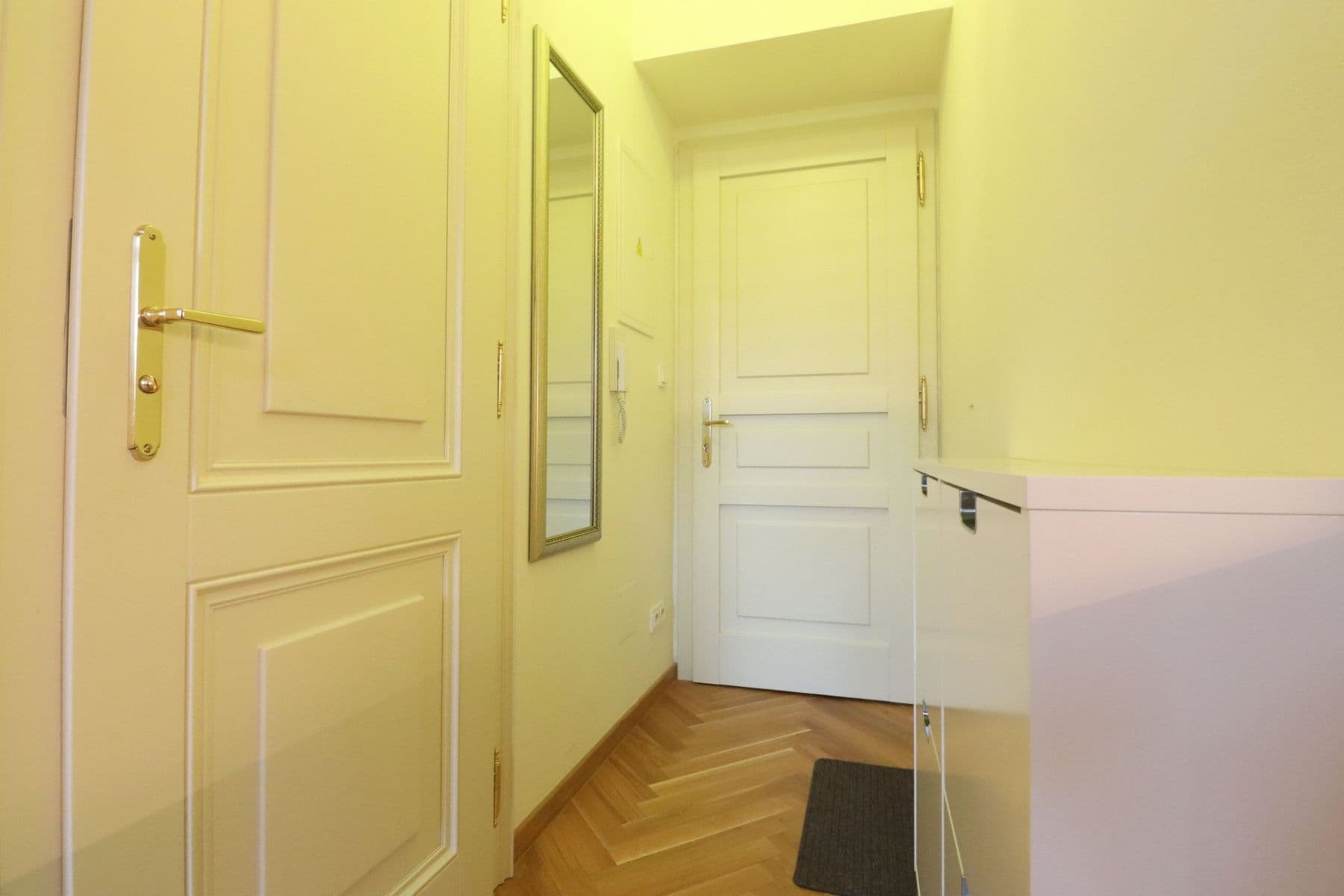 Prenájom bytu 1-izbový 21 m², Keramická, Praha, Praha Prenájom bytu 1-izbový 21 m², Keramická, Praha, Praha