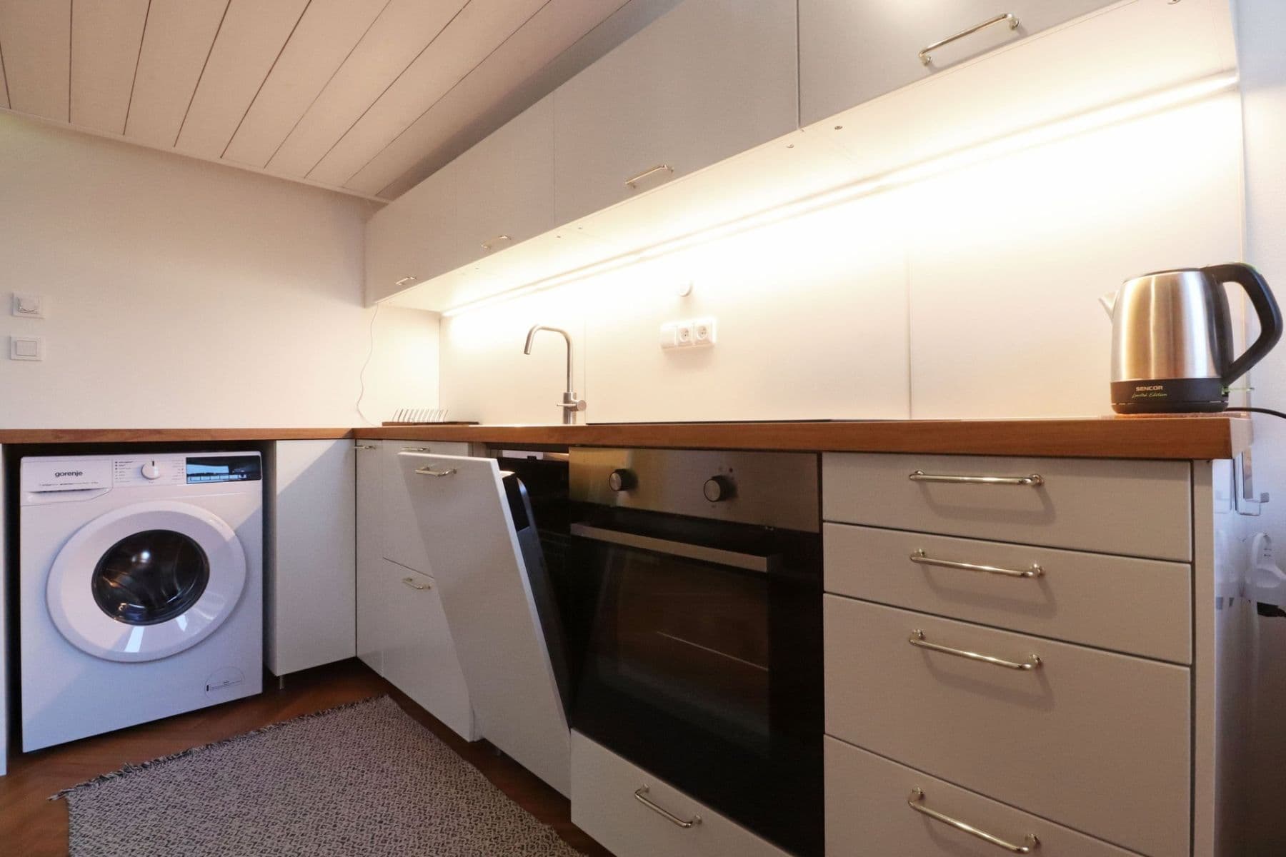 Prenájom bytu 1-izbový 21 m², Keramická, Praha, Praha Prenájom bytu 1-izbový 21 m², Keramická, Praha, Praha