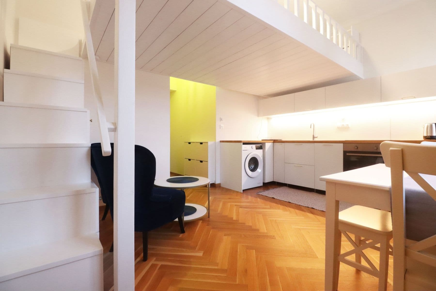 Prenájom bytu 1-izbový 21 m², Keramická, Praha, Praha Prenájom bytu 1-izbový 21 m², Keramická, Praha, Praha