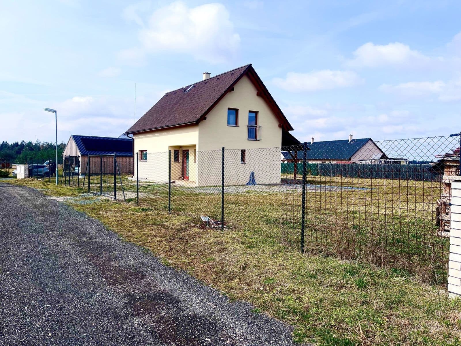 Prenájom domu 153 m², pozemek 1.300 m², Velká Buková, Středočeský kraj Prenájom domu 153 m², pozemek 1.300 m², Velká Buková, Středočeský kraj
