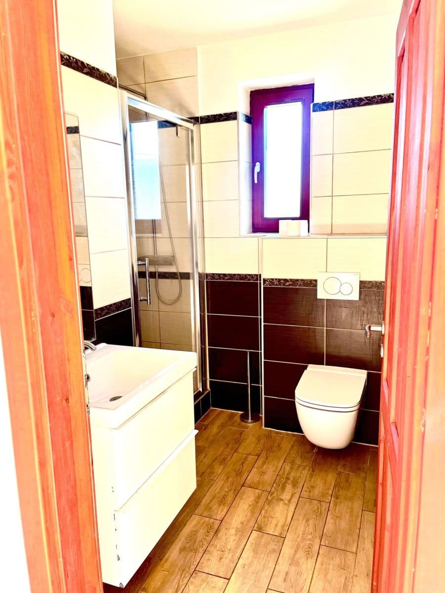 Prenájom domu 153 m², pozemek 1.300 m², Velká Buková, Středočeský kraj Prenájom domu 153 m², pozemek 1.300 m², Velká Buková, Středočeský kraj