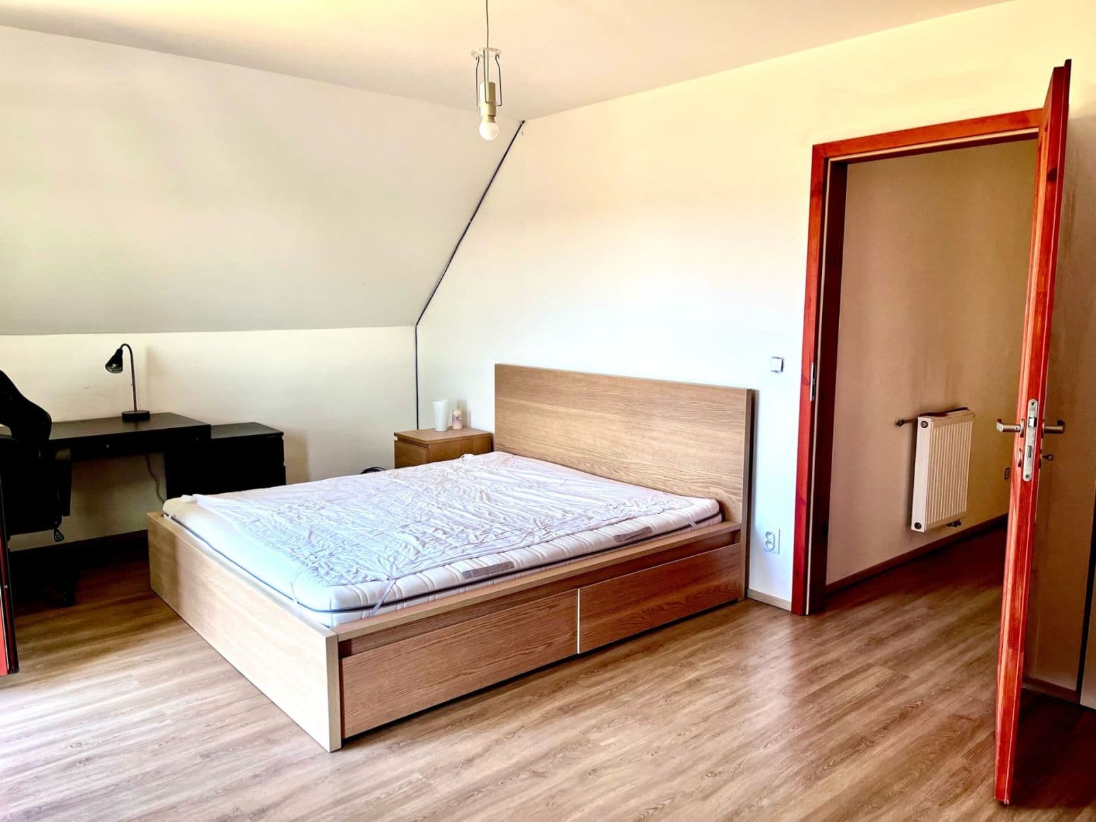 Prenájom domu 153 m², pozemek 1.300 m², Velká Buková, Středočeský kraj Prenájom domu 153 m², pozemek 1.300 m², Velká Buková, Středočeský kraj