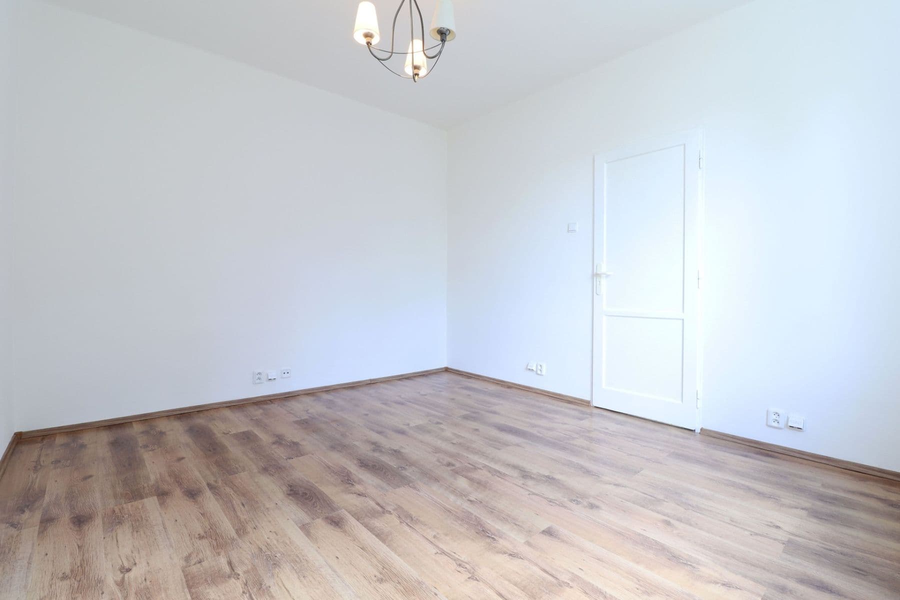 Prenájom bytu 2-izbový 55 m², Bojanovická, Praha, Praha Prenájom bytu 2-izbový 55 m², Bojanovická, Praha, Praha