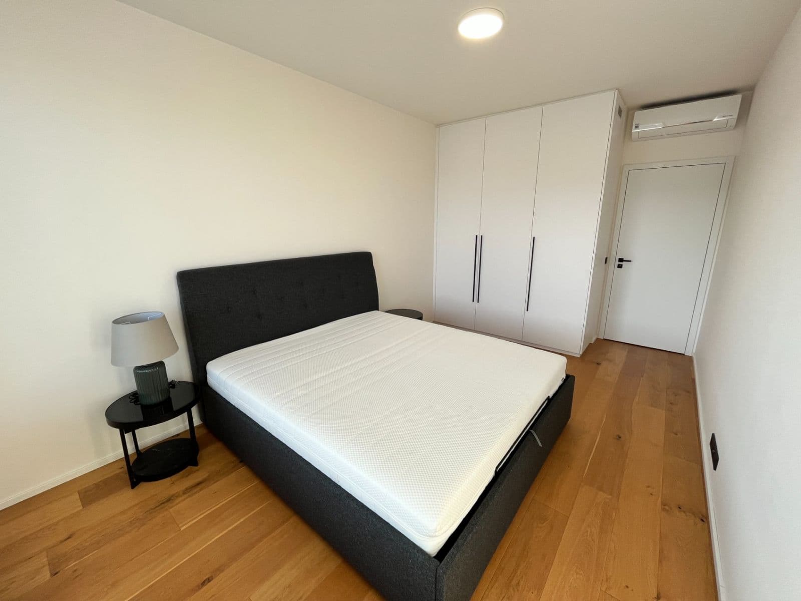 Predaj bytu 3-izbový 88 m², Grafická, Praha, Praha Predaj bytu 3-izbový 88 m², Grafická, Praha, Praha