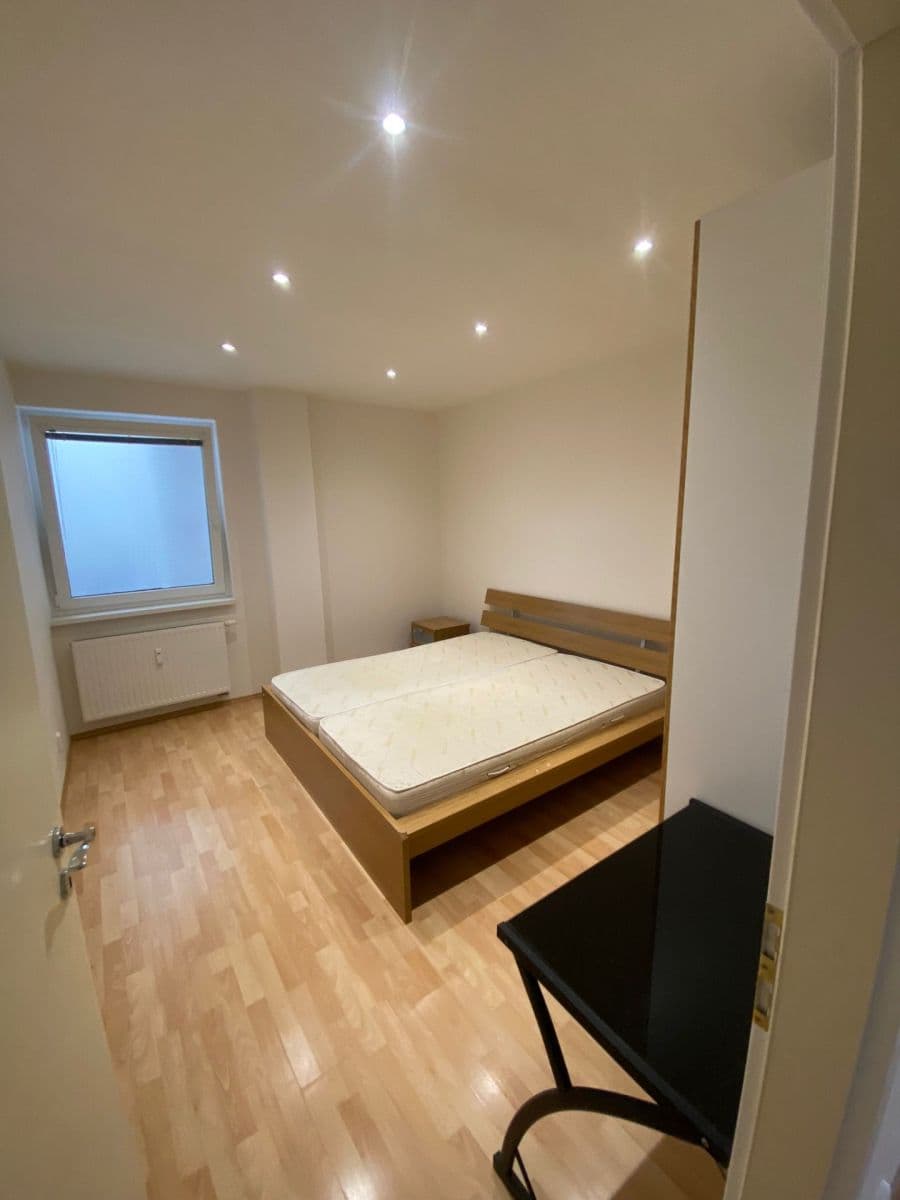 Prenájom bytu 2-izbový 67 m², náměstí Třebízského, Klecany, Středočeský kraj Prenájom bytu 2-izbový 67 m², náměstí Třebízského, Klecany, Středočeský kraj