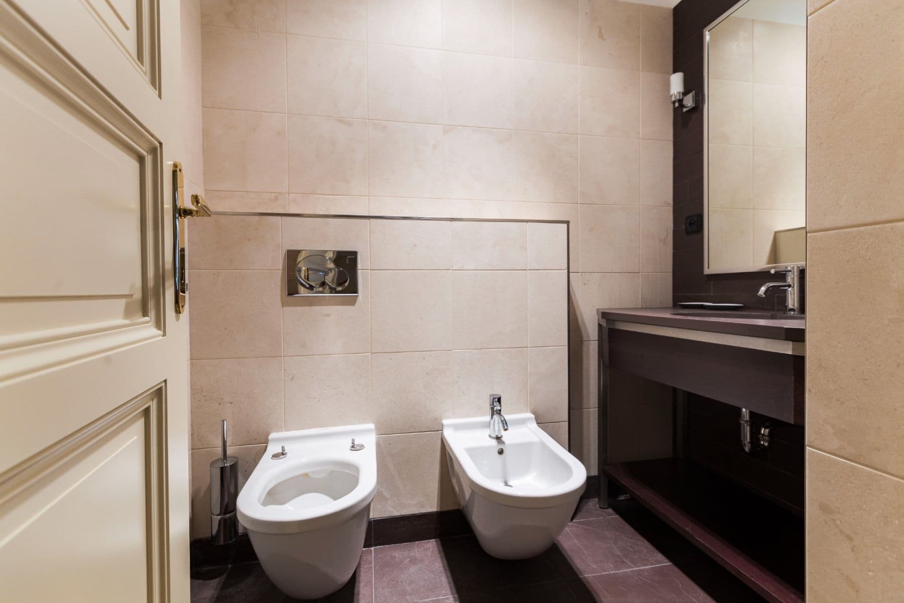 Prenájom bytu 2-izbový 49 m², Hálkova, Praha, Praha Prenájom bytu 2-izbový 49 m², Hálkova, Praha, Praha