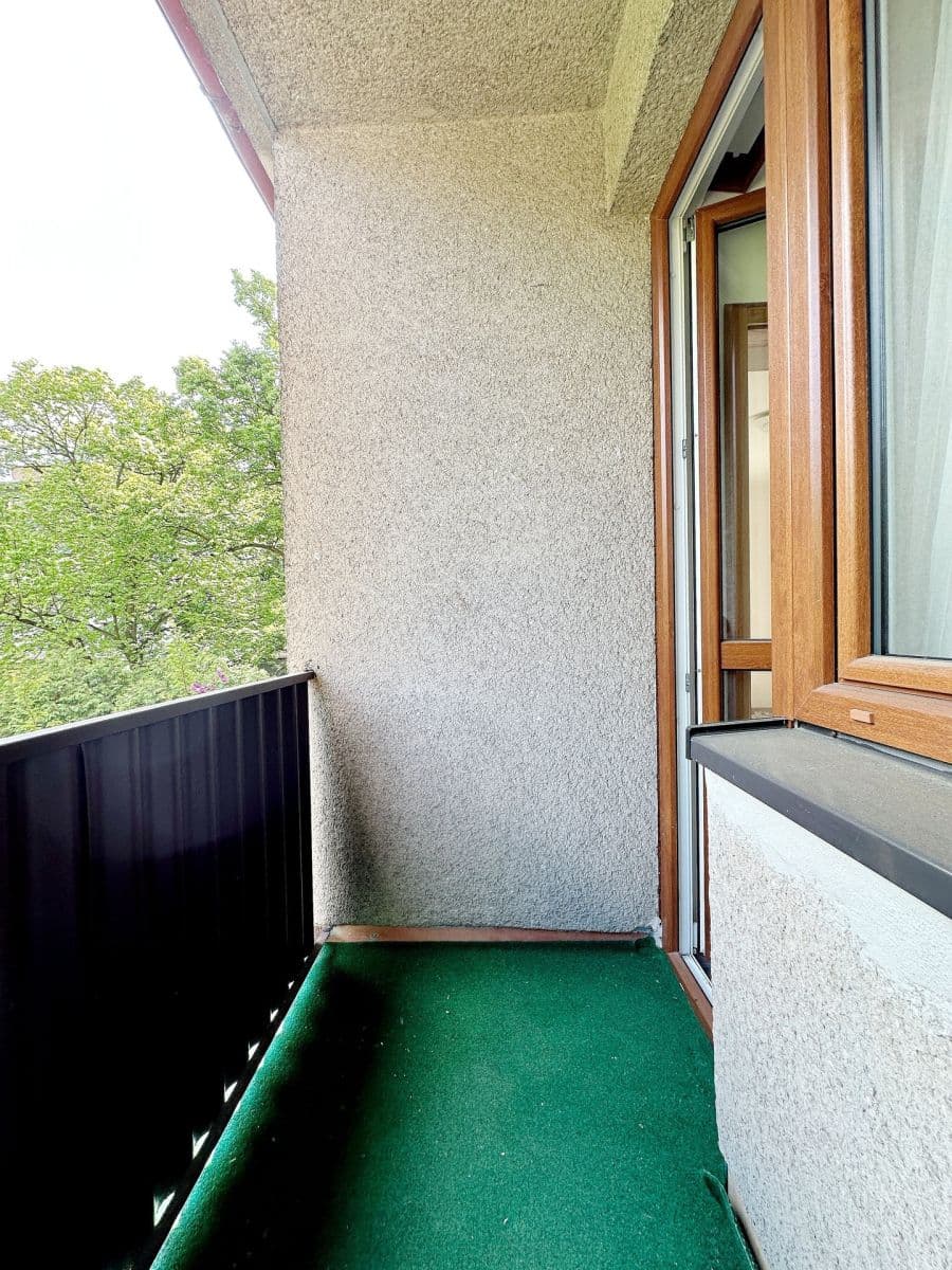 Prenájom bytu 4-izbový 85 m², Studentská, Poděbrady, Středočeský kraj Prenájom bytu 4-izbový 85 m², Studentská, Poděbrady, Středočeský kraj