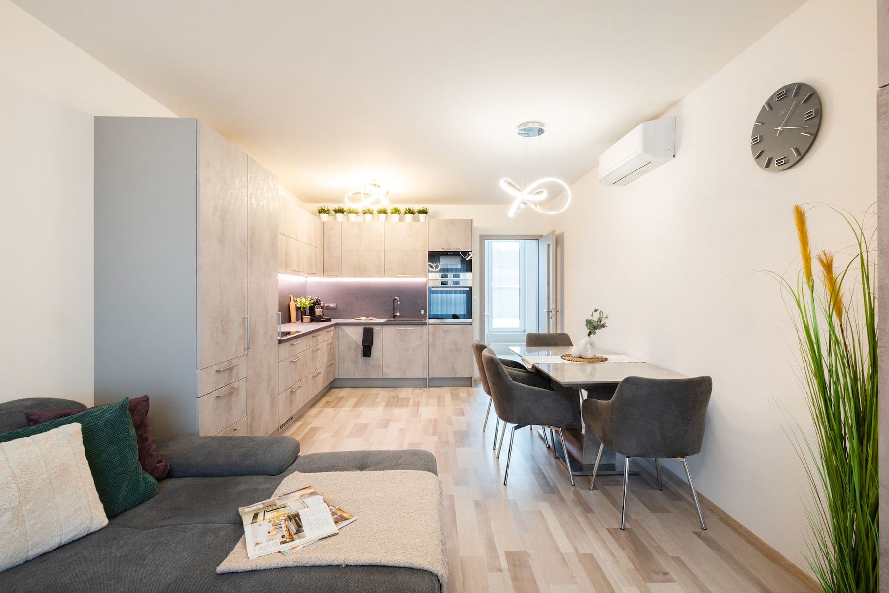 Predaj bytu 4-izbový 177 m², Strnadových, Praha, Praha Predaj bytu 4-izbový 177 m², Strnadových, Praha, Praha