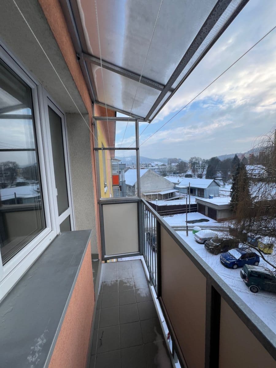 Predaj bytu 3-izbový 59 m², 4. května, Vsetín, Zlínský kraj Predaj bytu 3-izbový 59 m², 4. května, Vsetín, Zlínský kraj