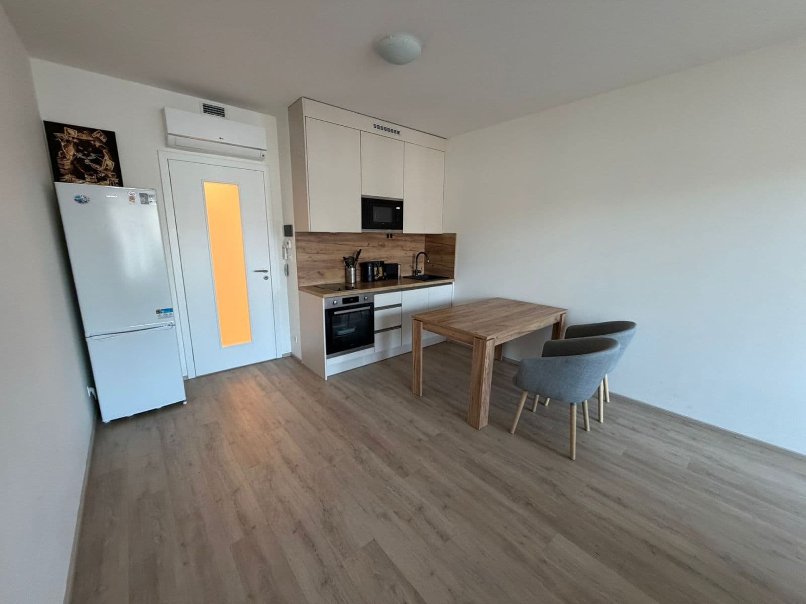 Prenájom bytu 1-izbový 33 m², Tetauerova, Praha, Praha Prenájom bytu 1-izbový 33 m², Tetauerova, Praha, Praha