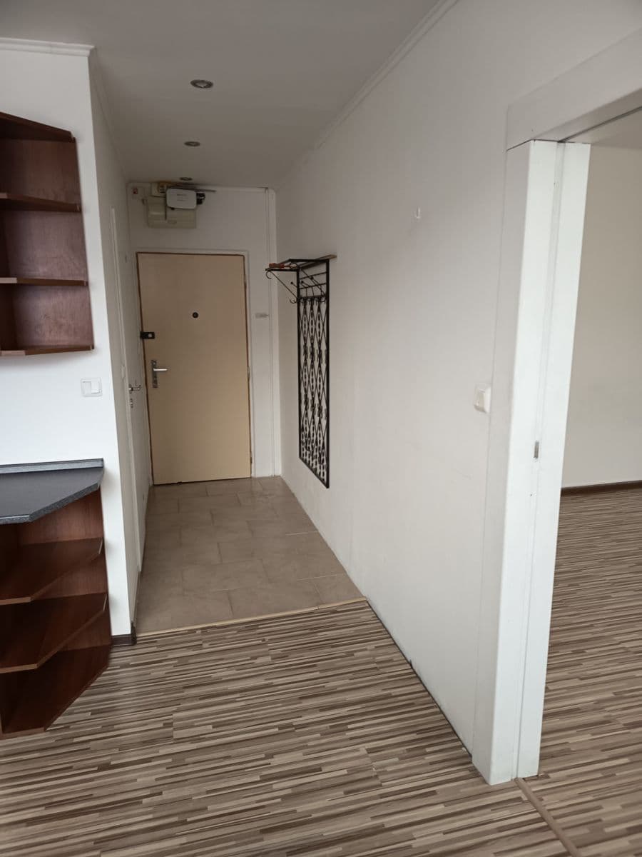 Prenájom bytu 1-izbový 36 m², Komenského, Chomutov, Ústecký kraj Prenájom bytu 1-izbový 36 m², Komenského, Chomutov, Ústecký kraj