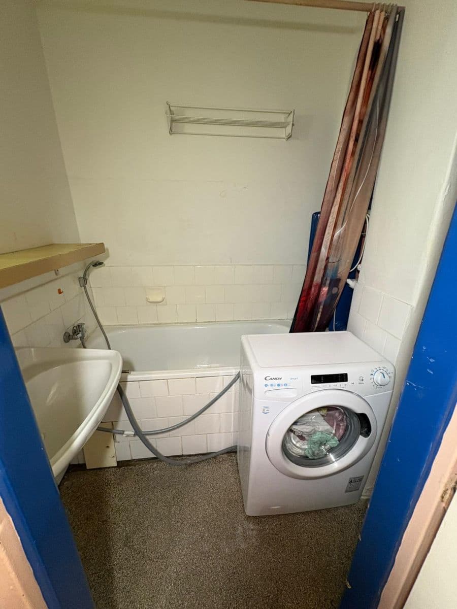 Prenájom bytu Garsoniéra 30 m², Raisova, Praha, Praha Prenájom bytu Garsoniéra 30 m², Raisova, Praha, Praha