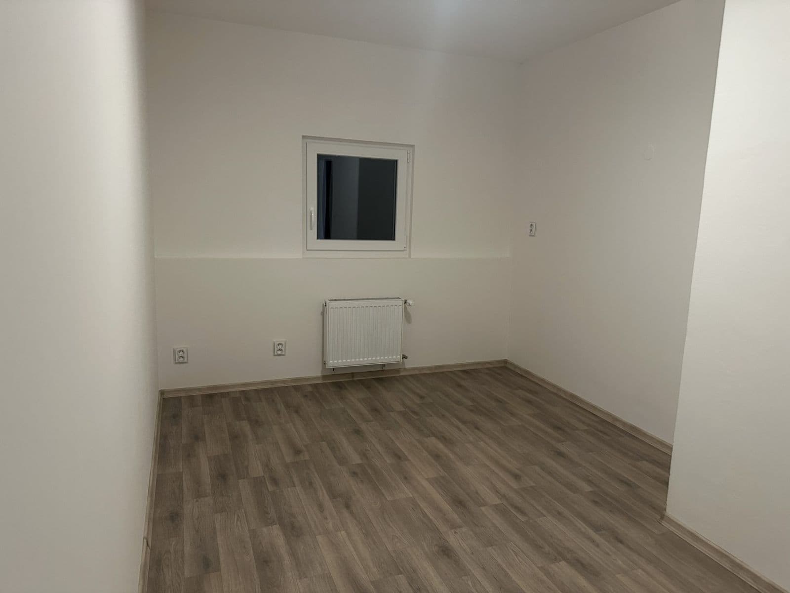 Prenájom bytu 3-izbový 75 m², Na Šmukýřce, Praha, Praha Prenájom bytu 3-izbový 75 m², Na Šmukýřce, Praha, Praha