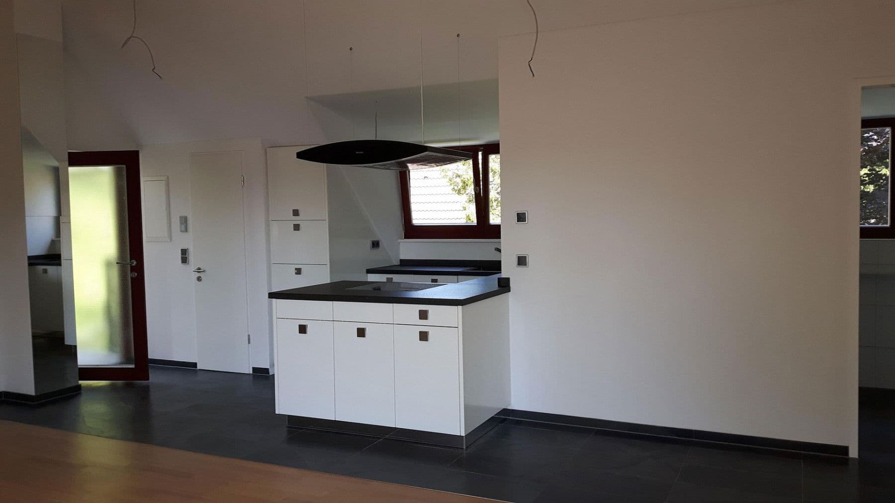 Prenájom bytu 3-izbový 72 m², München, Bavorsko Prenájom bytu 3-izbový 72 m², München, Bavorsko