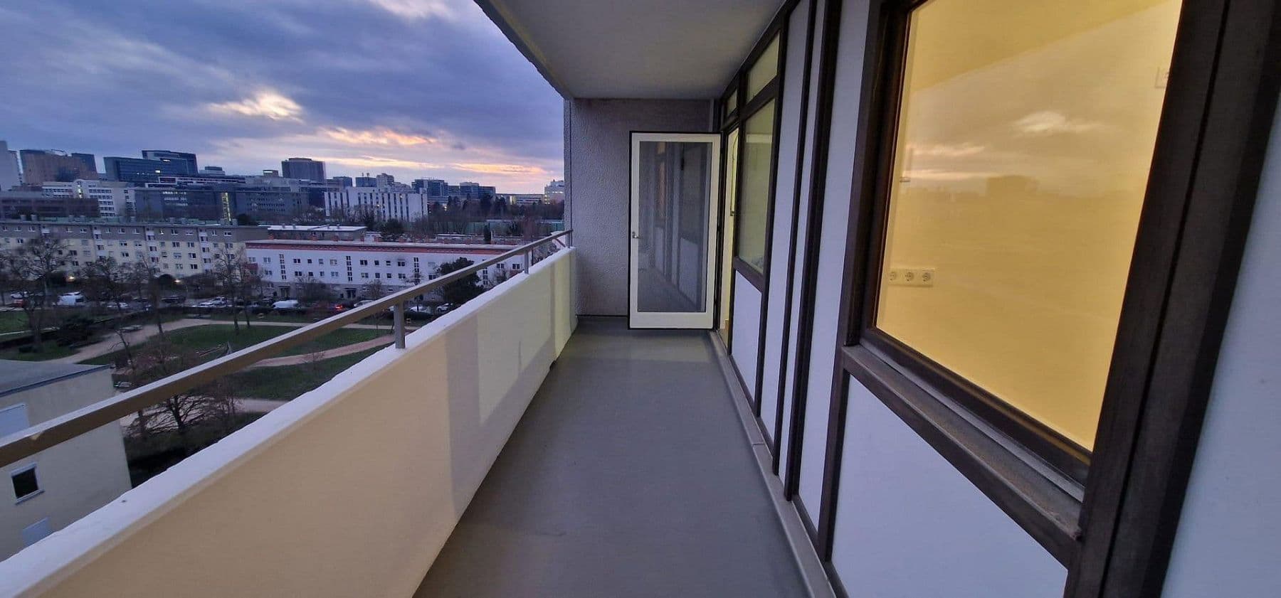 Prenájom bytu 1-izbový 38 m², Im Mainfeld 42, Frankfurt, Hesensko Prenájom bytu 1-izbový 38 m², Im Mainfeld 42, Frankfurt, Hesensko