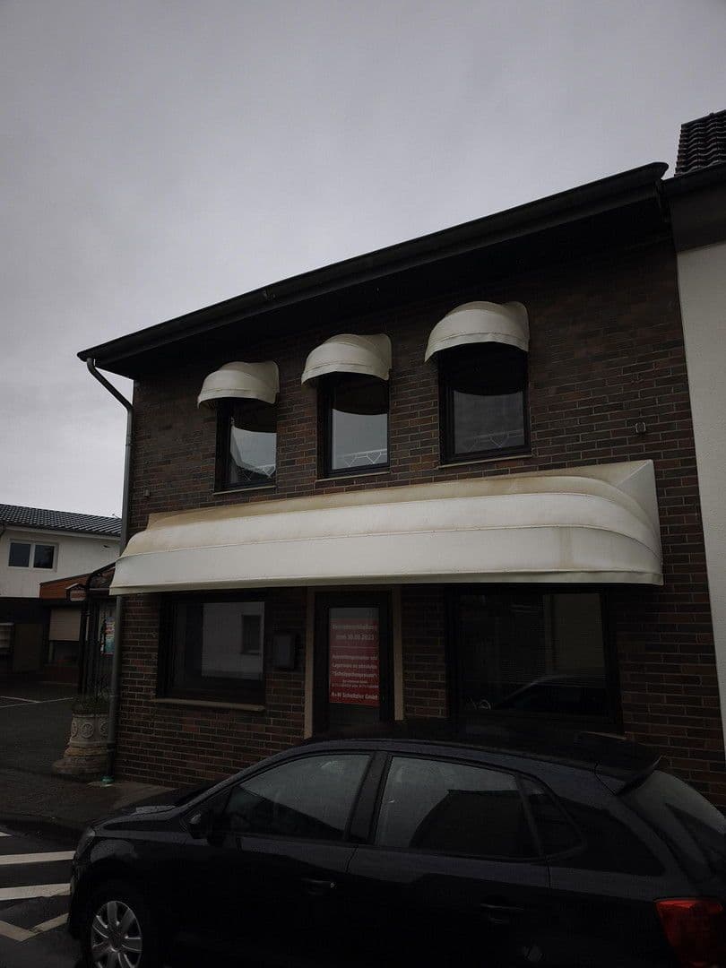 Prenájom bytu 2-izbový 61 m², Erftstadt, Severné Porýnie - Westfálsko Prenájom bytu 2-izbový 61 m², Erftstadt, Severné Porýnie - Westfálsko