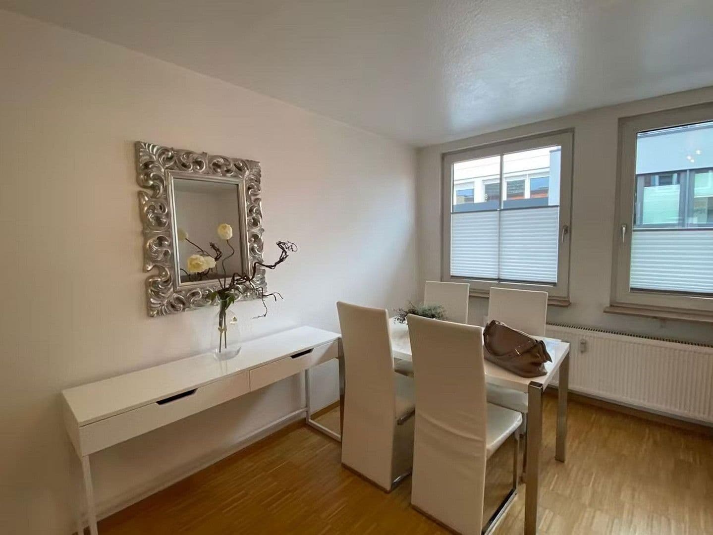 Prenájom bytu 2-izbový 55 m², Mannheim, Bádensko-Wurttembersko Prenájom bytu 2-izbový 55 m², Mannheim, Bádensko-Wurttembersko