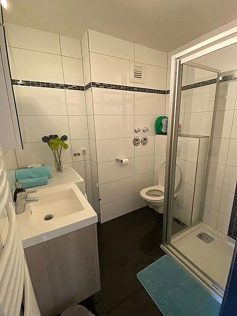 Prenájom bytu 2-izbový 55 m², Mannheim, Bádensko-Wurttembersko Prenájom bytu 2-izbový 55 m², Mannheim, Bádensko-Wurttembersko