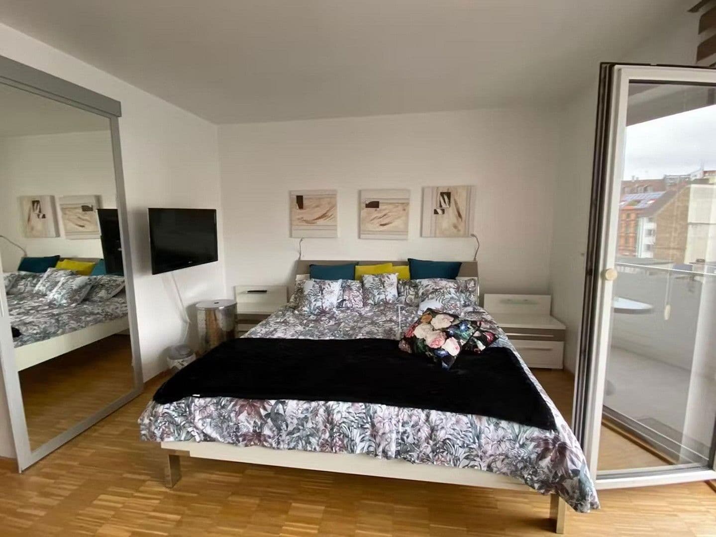 Prenájom bytu 2-izbový 55 m², Mannheim, Bádensko-Wurttembersko Prenájom bytu 2-izbový 55 m², Mannheim, Bádensko-Wurttembersko