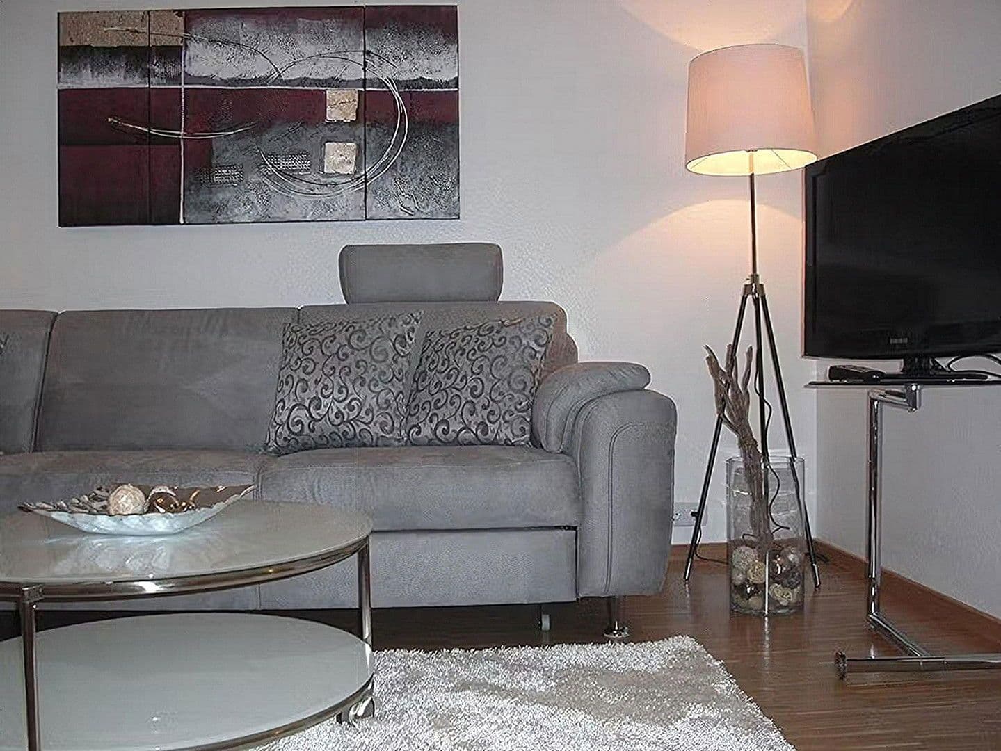 Prenájom bytu 2-izbový 55 m², Mannheim, Bádensko-Wurttembersko Prenájom bytu 2-izbový 55 m², Mannheim, Bádensko-Wurttembersko