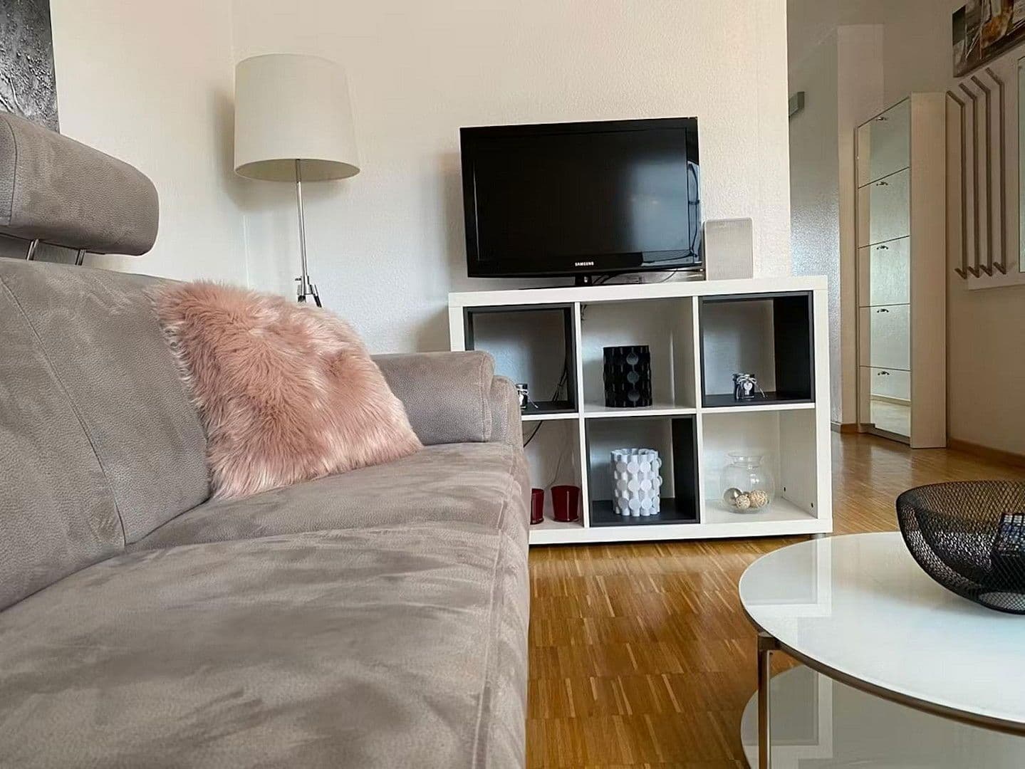 Prenájom bytu 2-izbový 55 m², Mannheim, Bádensko-Wurttembersko Prenájom bytu 2-izbový 55 m², Mannheim, Bádensko-Wurttembersko