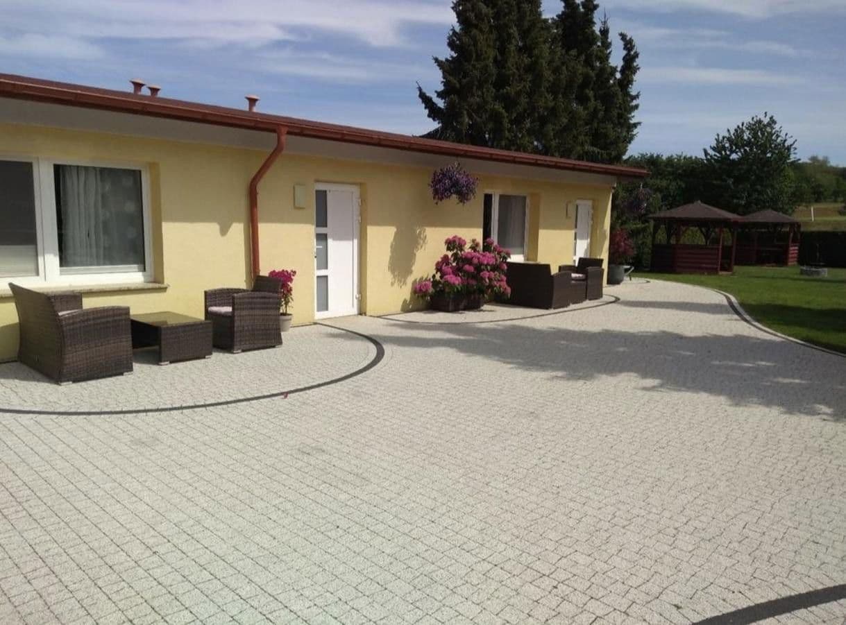 Predaj domu 330 m², pozemek 1.688 m², Korswandt, Meklenbursko-Predpomoransko Predaj domu 330 m², pozemek 1.688 m², Korswandt, Meklenbursko-Predpomoransko