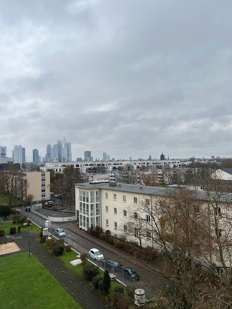 Prenájom bytu 3-izbový 83 m², Stresemannallee 65, Frankfurt am Main, Hesensko Prenájom bytu 3-izbový 83 m², Stresemannallee 65, Frankfurt am Main, Hesensko