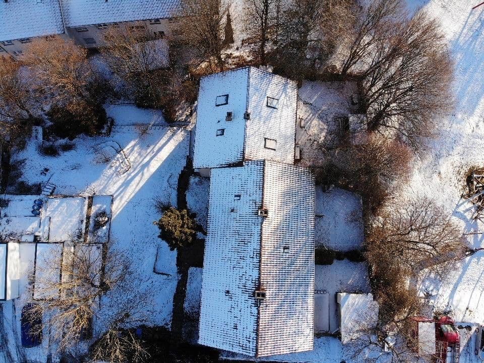 Predaj domu 388 m², pozemek 1.450 m², Bergstraße 30, Engstingen, Bádensko-Wurttembersko Predaj domu 388 m², pozemek 1.450 m², Bergstraße 30, Engstingen, Bádensko-Wurttembersko