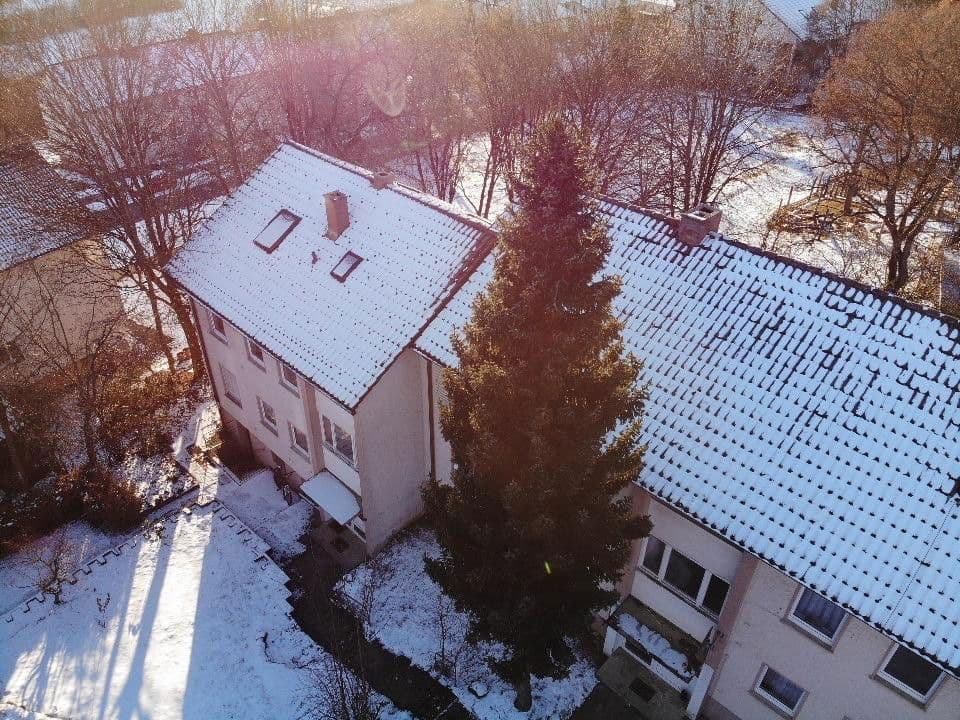 Predaj domu 388 m², pozemek 1.450 m², Bergstraße 30, Engstingen, Bádensko-Wurttembersko Predaj domu 388 m², pozemek 1.450 m², Bergstraße 30, Engstingen, Bádensko-Wurttembersko