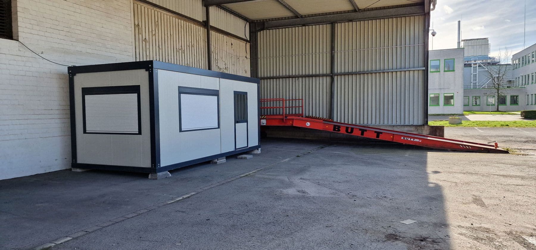 Prenájom nebytového priestoru 5.800 m², Industriestr. 12 a + 12 b, Bergkamen, Severné Porýnie - Westfálsko Prenájom nebytového priestoru 5.800 m², Industriestr. 12 a + 12 b, Bergkamen, Severné Porýnie - Westfálsko