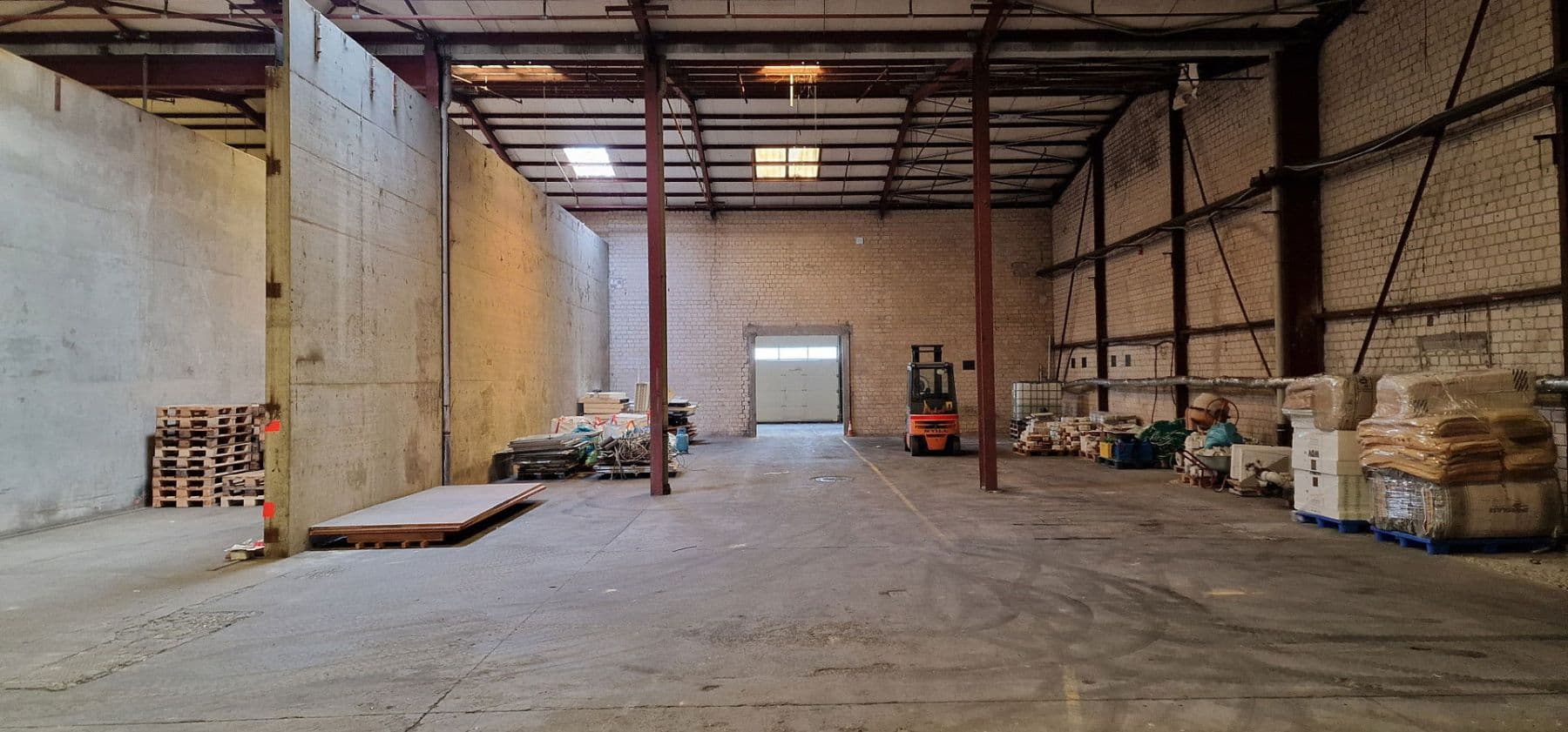 Prenájom nebytového priestoru 5.800 m², Industriestr. 12 a + 12 b, Bergkamen, Severné Porýnie - Westfálsko Prenájom nebytového priestoru 5.800 m², Industriestr. 12 a + 12 b, Bergkamen, Severné Porýnie - Westfálsko