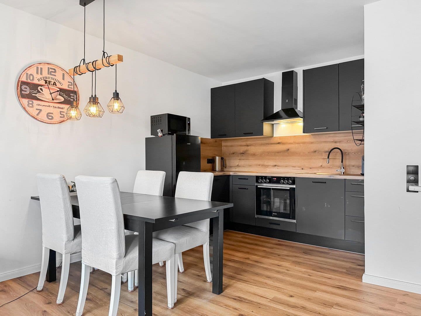 Prenájom bytu 2-izbový 61 m², Voltmerstraße 25, Hannover, Dolné Sasko Prenájom bytu 2-izbový 61 m², Voltmerstraße 25, Hannover, Dolné Sasko