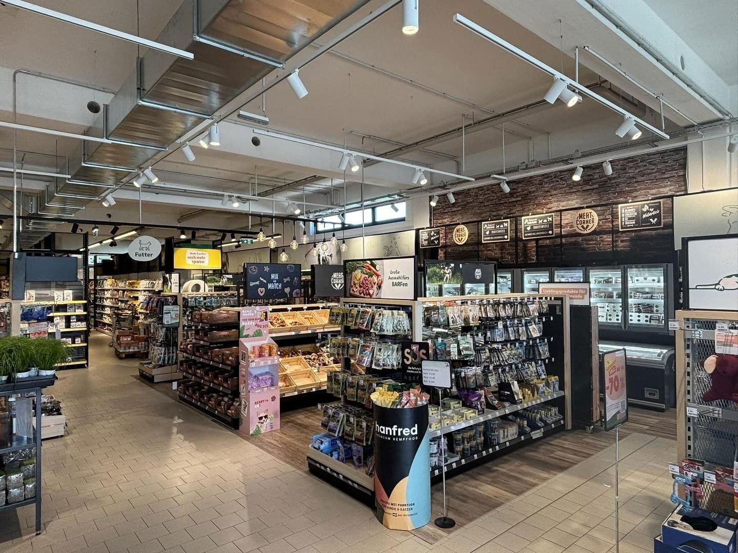 Predaj nebytového priestoru 2.229 m², Josef-Lindner-Straße 3, Wals-Himmelreich, Salzbursko Predaj nebytového priestoru 2.229 m², Josef-Lindner-Straße 3, Wals-Himmelreich, Salzbursko